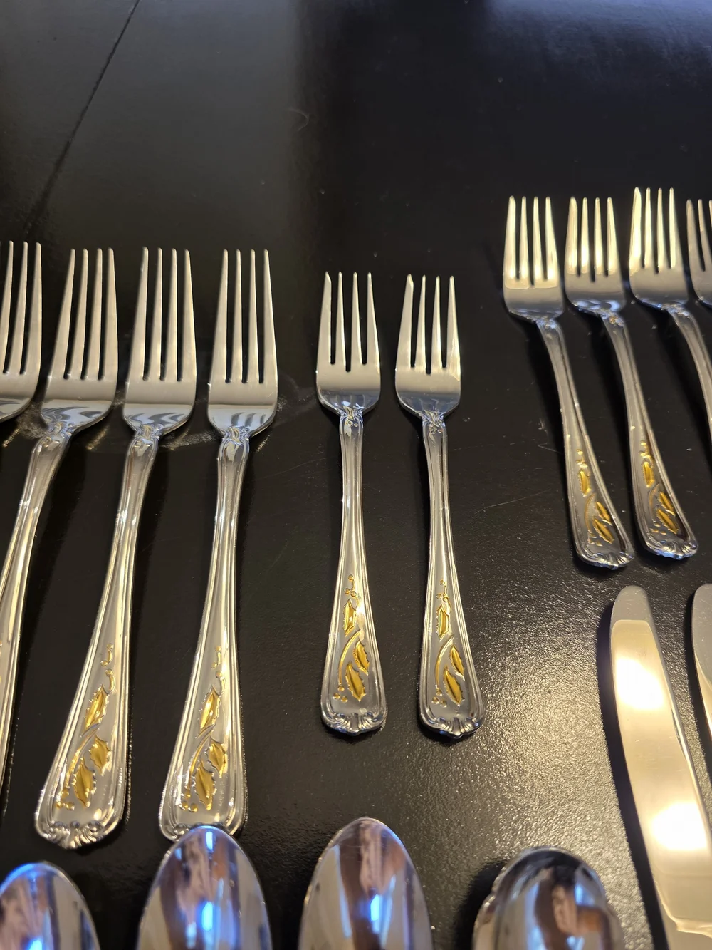 50 Piece Lenox Golden Holiday Stainless Flatware Setting For 9 Beautiful!!